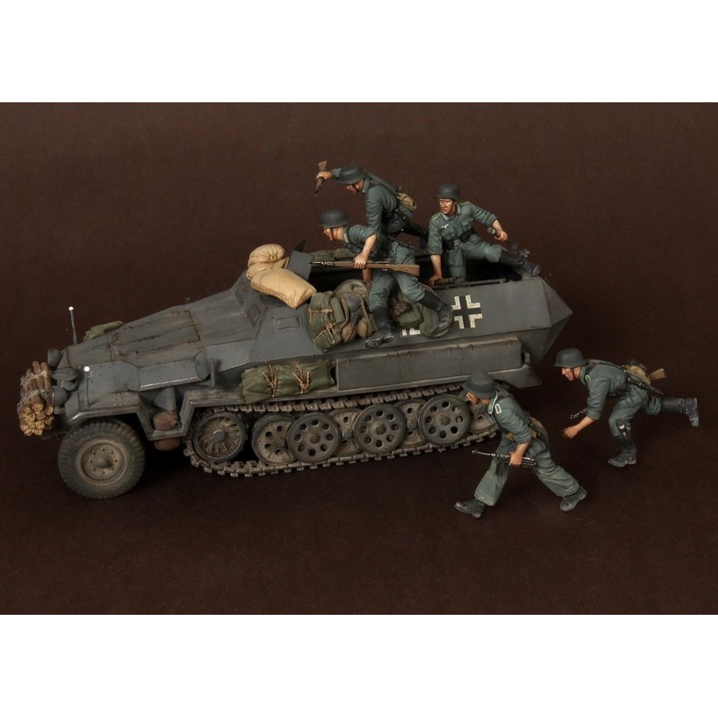 SOGA resin figures SOGA resin figures